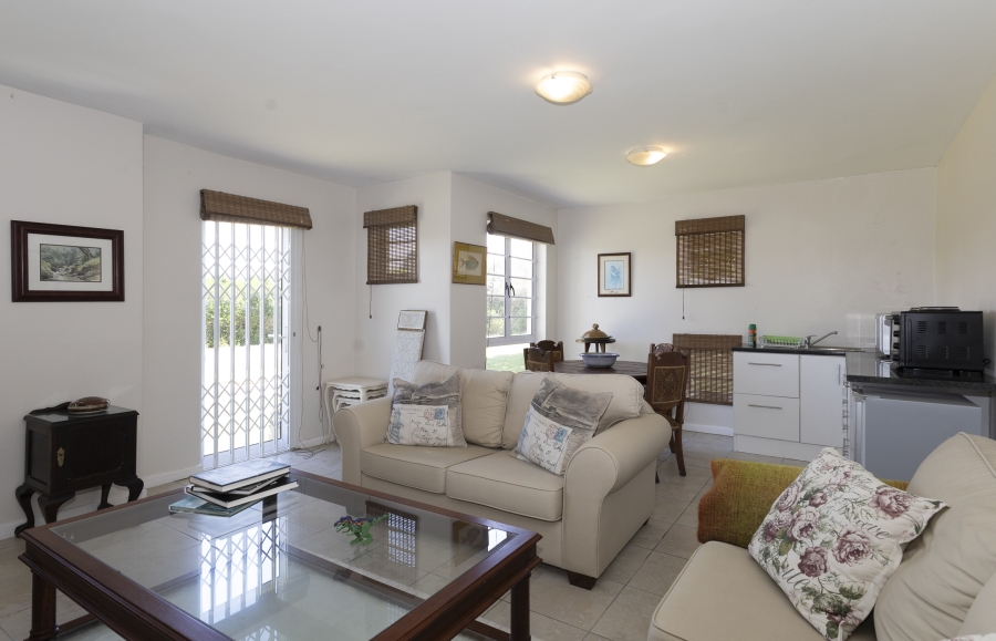 5 Bedroom Property for Sale in Kleinemonde Eastern Cape